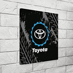 Холст квадратный Toyota в стиле Top Gear со следами шин на фоне, цвет: 3D-принт — фото 2