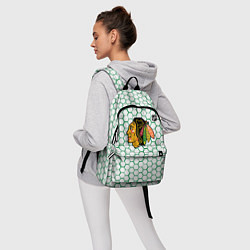 Рюкзак Чикаго Блэкхокс - белые соты с зеленой обводкой, цвет: 3D-принт — фото 2