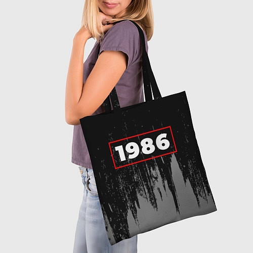 Сумка-шоппер 1986 - в красной рамке на темном / 3D-принт – фото 3