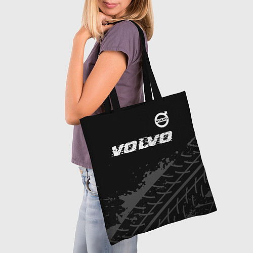 Сумка-шоппер Volvo speed на темном фоне со следами шин: символ / 3D-принт – фото 3