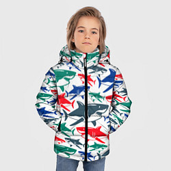 Куртка зимняя для мальчика Стая разноцветных акул - паттерн, цвет: 3D-черный — фото 2