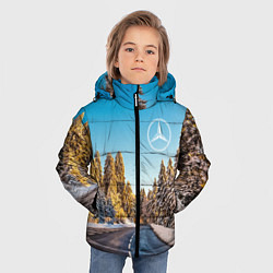 Куртка зимняя для мальчика Мерседес - зимняя дорога через лес, цвет: 3D-светло-серый — фото 2