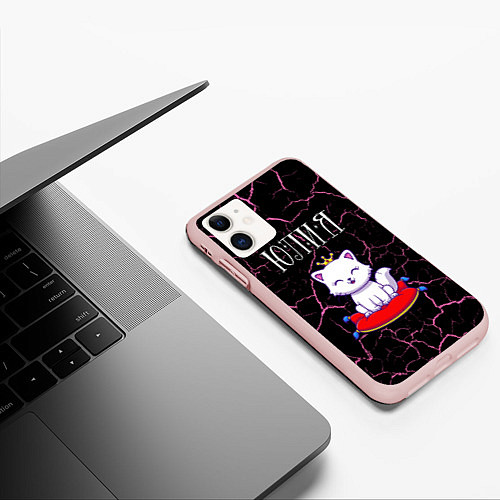 Чехол iPhone 11 матовый Юлия КОШКА Трещины / 3D-Светло-розовый – фото 3