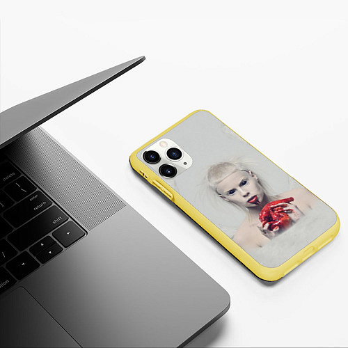 Чехол iPhone 11 Pro матовый Die Antwoord: Blooded Heart / 3D-Желтый – фото 3