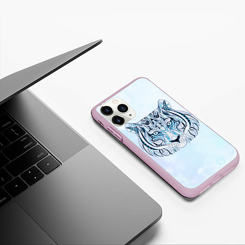 Чехол iPhone 11 Pro матовый Расписная голова тигра / 3D-Розовый – фото 3