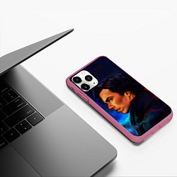 Чехол iPhone 11 Pro матовый Шерлок, цвет: 3D-малиновый — фото 2