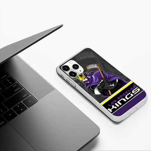 Чехол iPhone 11 Pro матовый Los Angeles Kings / 3D-Белый – фото 3