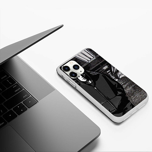 Чехол iPhone 11 Pro матовый Эллиот в подземке / 3D-Белый – фото 3