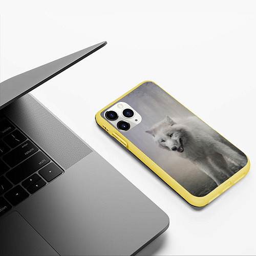 Чехол iPhone 11 Pro матовый Волк / 3D-Желтый – фото 3
