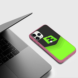 Чехол iPhone 11 Pro матовый FlipSid3 Uniform, цвет: 3D-малиновый — фото 2