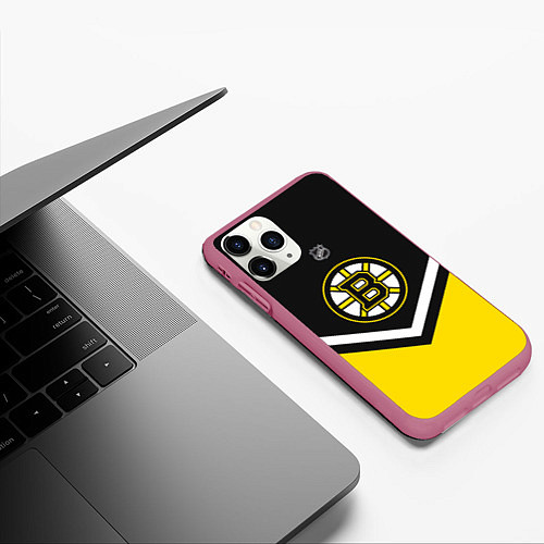 Чехол iPhone 11 Pro матовый NHL: Boston Bruins / 3D-Малиновый – фото 3