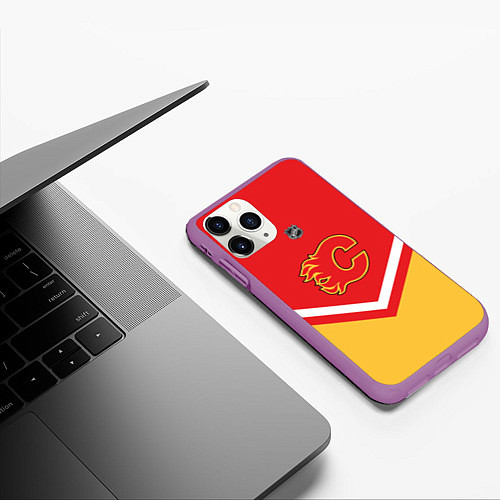 Чехол iPhone 11 Pro матовый NHL: Calgary Flames / 3D-Фиолетовый – фото 3