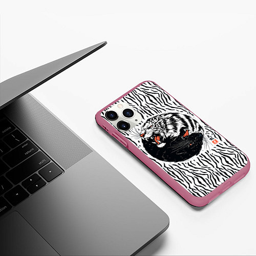 Чехол iPhone 11 Pro матовый Yin Yang Tigers / 3D-Малиновый – фото 3