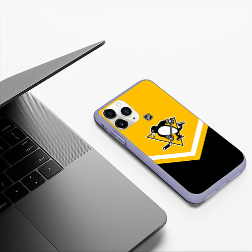 Чехол iPhone 11 Pro матовый NHL: Pittsburgh Penguins / 3D-Светло-сиреневый – фото 3