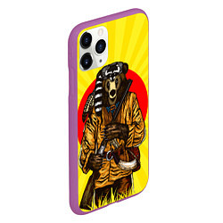 Чехол iPhone 11 Pro матовый Медведь охотник, цвет: 3D-фиолетовый — фото 2