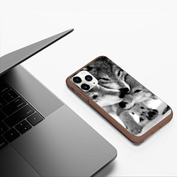Чехол iPhone 11 Pro матовый Волчья семья, цвет: 3D-коричневый — фото 2