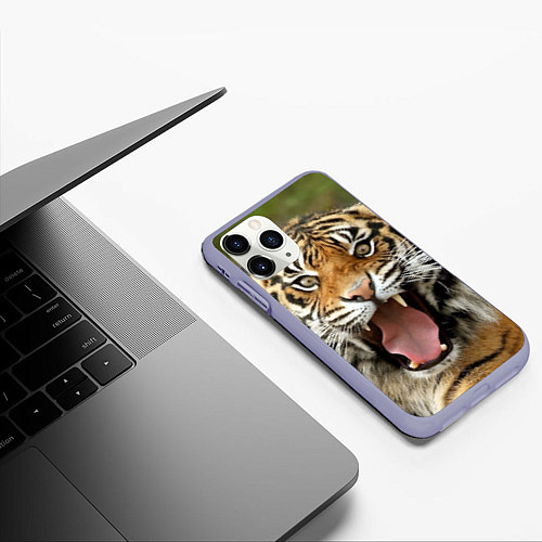 Чехол iPhone 11 Pro матовый Удивленный тигр / 3D-Светло-сиреневый – фото 3