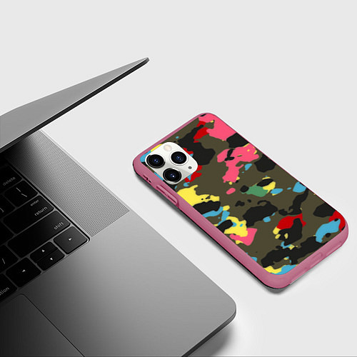 Чехол iPhone 11 Pro матовый Цветной камуфляж / 3D-Малиновый – фото 3