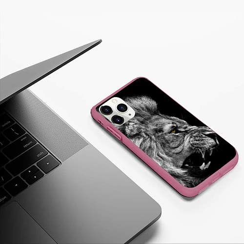 Чехол iPhone 11 Pro матовый Оскал льва / 3D-Малиновый – фото 3