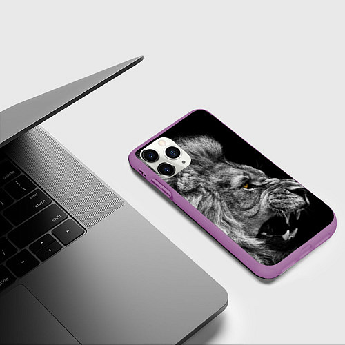 Чехол iPhone 11 Pro матовый Оскал льва / 3D-Фиолетовый – фото 3