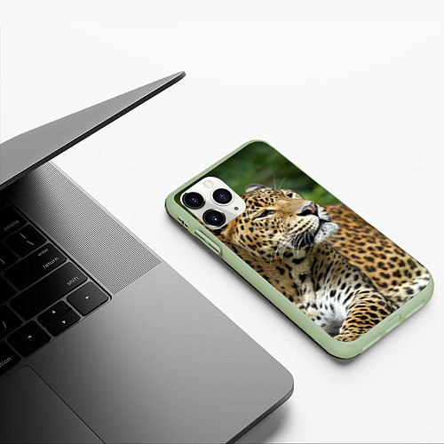 Чехол iPhone 11 Pro матовый Лик леопарда / 3D-Салатовый – фото 3