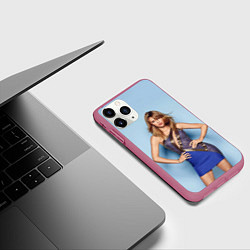 Чехол iPhone 11 Pro матовый Taylor Swift, цвет: 3D-малиновый — фото 2