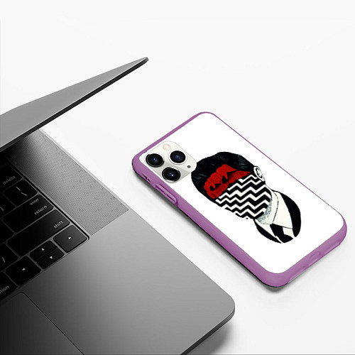 Чехол iPhone 11 Pro матовый Twin Peaks Face / 3D-Фиолетовый – фото 3