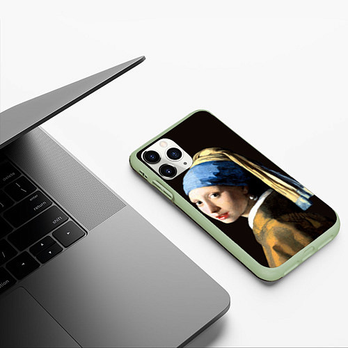 Чехол iPhone 11 Pro матовый Девушка с жемчужной сережкой / 3D-Салатовый – фото 3