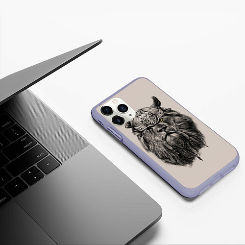 Чехол iPhone 11 Pro матовый Старый лев-воин / 3D-Светло-сиреневый – фото 3