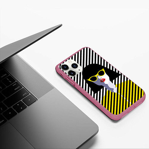 Чехол iPhone 11 Pro матовый Pop art girl / 3D-Малиновый – фото 3