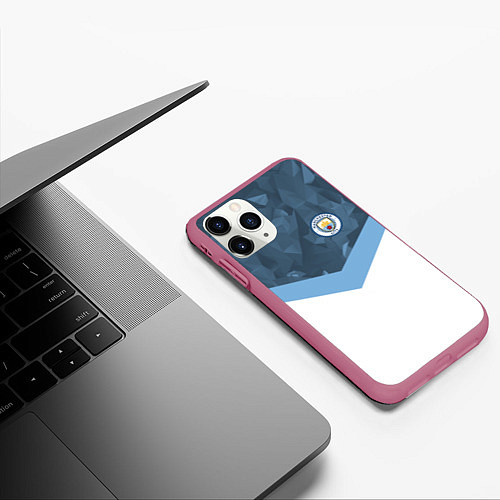 Чехол iPhone 11 Pro матовый Manchester City FC: Sport / 3D-Малиновый – фото 3