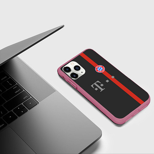 Чехол iPhone 11 Pro матовый Bayern FC: Black 2018 / 3D-Малиновый – фото 3