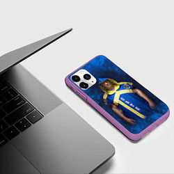 Чехол iPhone 11 Pro матовый Александр Усик, цвет: 3D-фиолетовый — фото 2