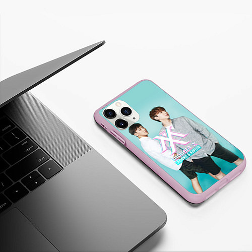 Чехол iPhone 11 Pro матовый Shownu & Kihyun / 3D-Розовый – фото 3