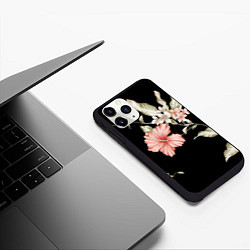 Чехол iPhone 11 Pro матовый Цветок во мраке, цвет: 3D-черный — фото 2