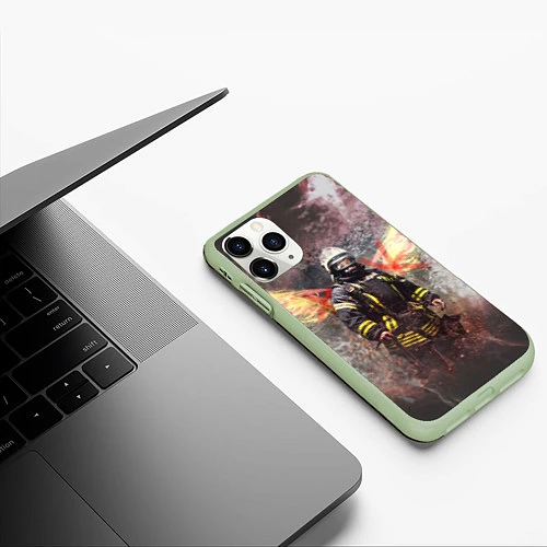 Чехол iPhone 11 Pro матовый Пожарный ангел / 3D-Салатовый – фото 3