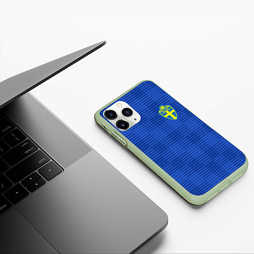 Чехол iPhone 11 Pro матовый Сборная Швеции: Гостевая ЧМ-2018 / 3D-Салатовый – фото 3