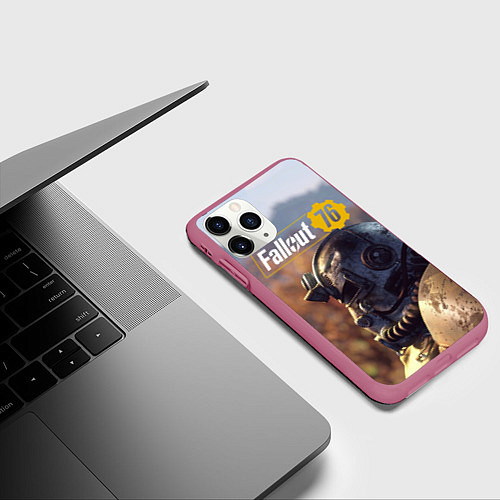 Чехол iPhone 11 Pro матовый Fallout 76 / 3D-Малиновый – фото 3