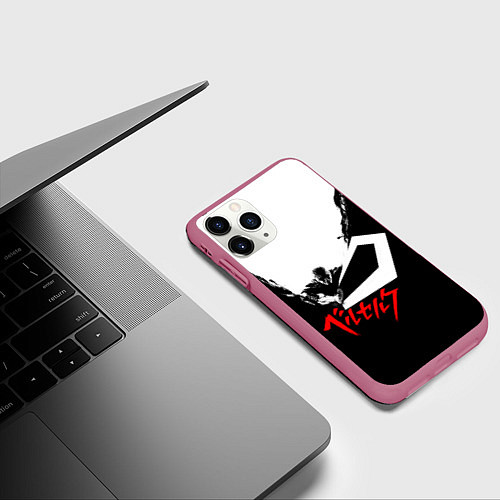 Чехол iPhone 11 Pro матовый Берсерк. Гатс / 3D-Малиновый – фото 3