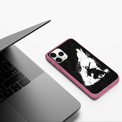 Чехол iPhone 11 Pro матовый Dark Souls: Howling Wolf / 3D-Малиновый – фото 3