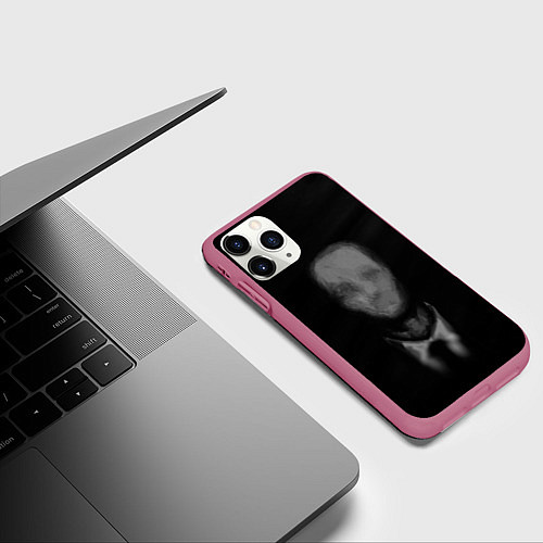 Чехол iPhone 11 Pro матовый Slender Face / 3D-Малиновый – фото 3