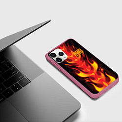 Чехол iPhone 11 Pro матовый PUBG: Hell Flame, цвет: 3D-малиновый — фото 2