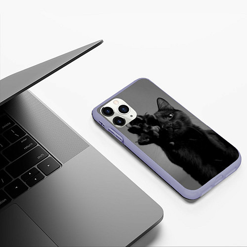 Чехол iPhone 11 Pro матовый Черный котик / 3D-Светло-сиреневый – фото 3