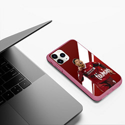 Чехол iPhone 11 Pro матовый Roberto Firmino, цвет: 3D-малиновый — фото 2