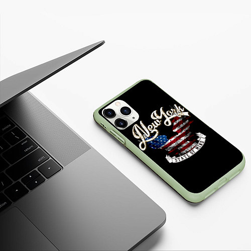 Чехол iPhone 11 Pro матовый New York, state of mind / 3D-Салатовый – фото 3