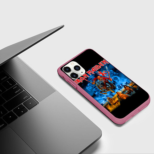 Чехол iPhone 11 Pro матовый Iron Maiden: Great Britain Warriors / 3D-Малиновый – фото 3