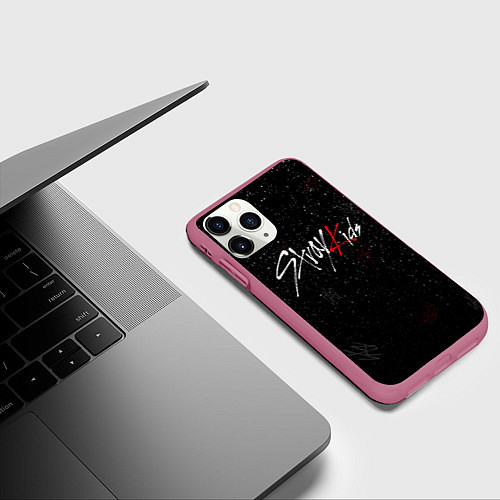 Чехол iPhone 11 Pro матовый STRAY KIDS / 3D-Малиновый – фото 3