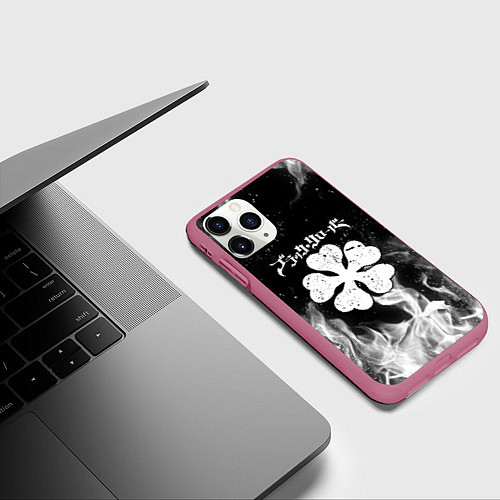 Чехол iPhone 11 Pro матовый ЧЁРНЫЙ КЛЕВЕР / 3D-Малиновый – фото 3