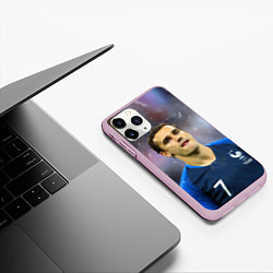 Чехол iPhone 11 Pro матовый Антуан Гризманн, цвет: 3D-розовый — фото 2