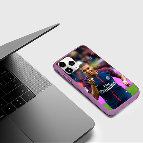 Чехол iPhone 11 Pro матовый Килиан Мбаппе / 3D-Фиолетовый – фото 3